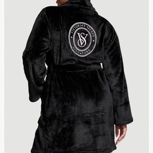 Victoria's Secret Short Cozy Robe